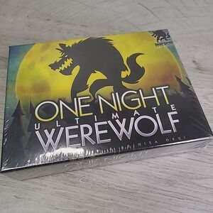One Night Ultimate Werewolf Tabletop Game New Sealed 2020